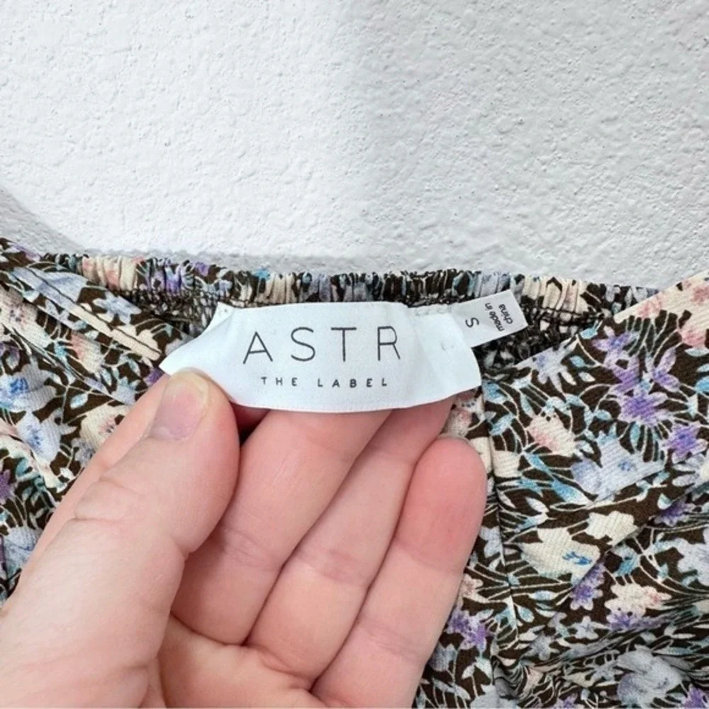 ASTR Ditsy Floral‎ Smocked Cropped Bodice Long Puff Sleeve Blouse Size S